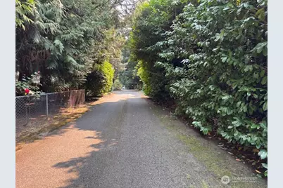 5017 143rd Street E, Tacoma, WA 98446 - Photo 3