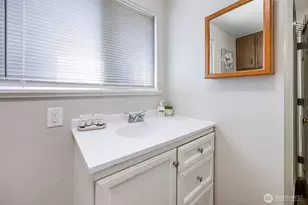 9201 36th Ave S, Seattle, WA 98118 - Photo 13