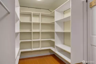 525 W Prospect Street #A, Seattle, WA 98119 - Photo 25