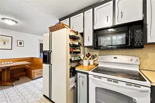 1155 Wilson St, Port Townsend, WA 98368 - Photo 11