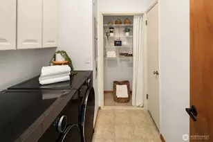 3844 Surber Dr NE, Seattle, WA 98105 - Photo 25