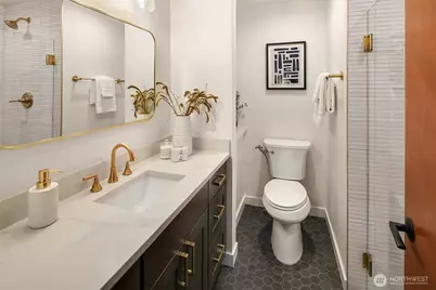 3844 Surber Drive NE, Seattle, WA 98105 - Photo 21