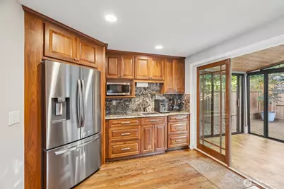 7343 19th Avenue NE, Seattle, WA 98115 - Photo 9