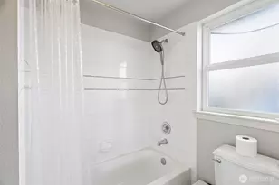 7343 19th Ave NE, Seattle, WA 98115 - Photo 23