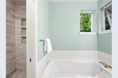 15637 NE 92nd Way #B2101, Redmond, WA 98052 - Photo 23