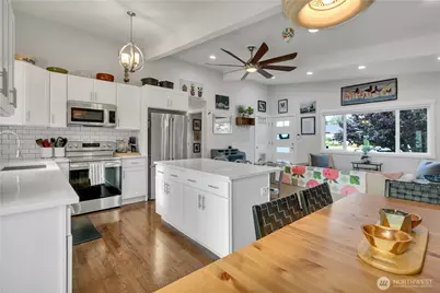 16418 125th Avenue SE, Renton, WA 98058 - Photo 13