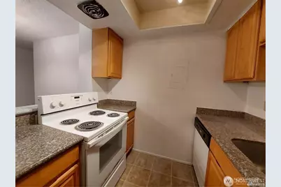 14665 NE 34th Street #B22, Bellevue, WA 98007 - Photo 3