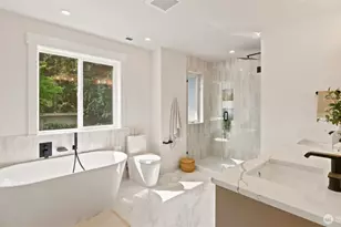 10930 NE 120th St, Kirkland, WA 98034 - Photo 27