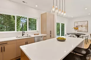10930 NE 120th St, Kirkland, WA 98034 - Photo 13