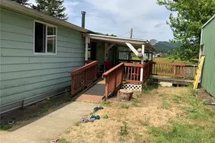 100 Halfmoon Creek Rd, Raymond, WA 98577 - Photo 3
