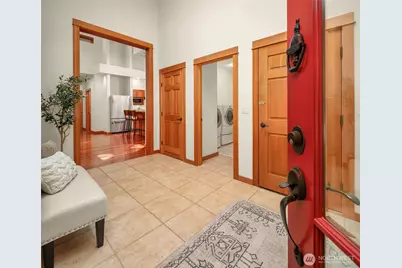 14744 Sivertson Road NE, Bainbridge Island, WA 98110 - Photo 3