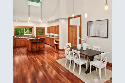 14744 Sivertson Road NE, Bainbridge Island, WA 98110 - Photo 9