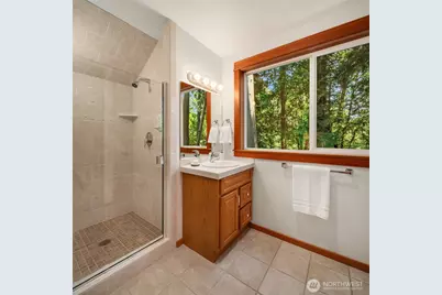 14744 Sivertson Road NE, Bainbridge Island, WA 98110 - Photo 29