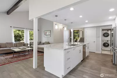 6 168th Avenue NE, Bellevue, WA 98008 - Photo 29