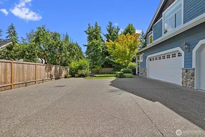 8603 NE 141st St, Kirkland, WA 98034 - Photo 7