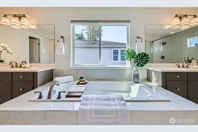 19524 81st Place NE, Kenmore, WA 98028 - Photo 23