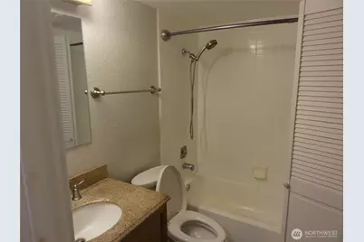 23511 102nd Avenue SE #D102, Kent, WA 98031 - Photo 7