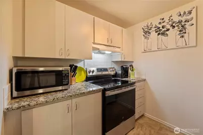 7305 224th Street SW #F6, Edmonds, WA 98026 - Photo 13