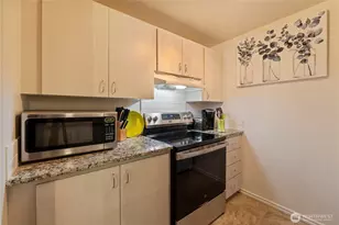 7305 224th St SW, Edmonds, WA 98026 - Photo 13