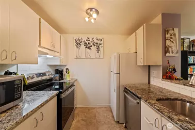 7305 224th Street SW #F6, Edmonds, WA 98026 - Photo 11