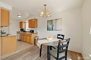 9115 1st Pl NE, Lake Stevens, WA 98258 - Photo 9