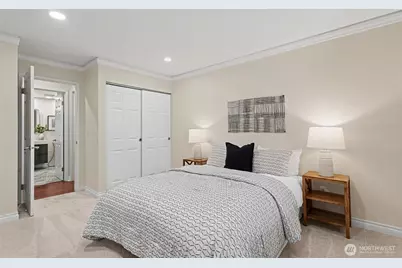 401 100th Ave NE #314, Bellevue, WA 98004 - Photo 19