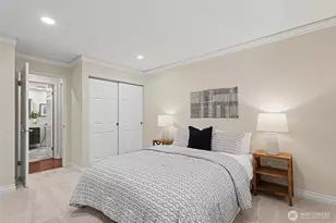 401 100th Ave NE, Bellevue, WA 98004 - Photo 19