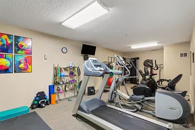 401 100th Ave NE #314, Bellevue, WA 98004 - Photo 27