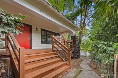 2109 Aurora Avenue N, Seattle, WA 98109 - Photo 1