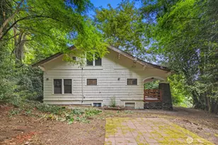 2109 Aurora Ave N, Seattle, WA 98109 - Photo 33