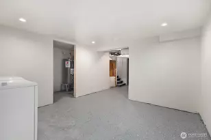 2109 Aurora Ave N, Seattle, WA 98109 - Photo 31