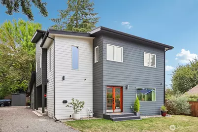 10030 37th Avenue SW, Seattle, WA 98146 - Photo 3