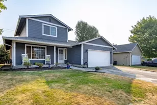 413 Kensington Ave NW, Orting, WA 98360 - Photo 3