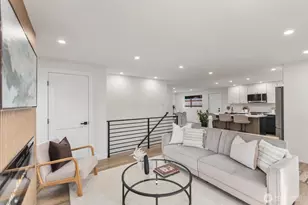 813 NE 125th St, Seattle, WA 98125 - Photo 7