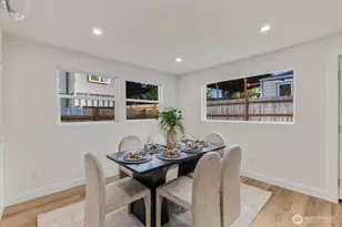 813 NE 125th St, Seattle, WA 98125 - Photo 17