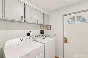 18425 NE 95th St, Redmond, WA 98052 - Photo 13