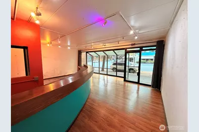 2523 1st Avenue #(R), Seattle, WA 98121 - Photo 7