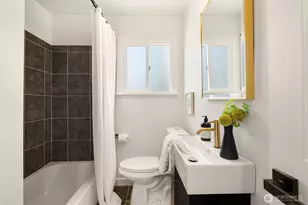 935 N 92nd St, Seattle, WA 98103 - Photo 5