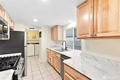 18425 NE 95th Street #63, Redmond, WA 98052 - Photo 5