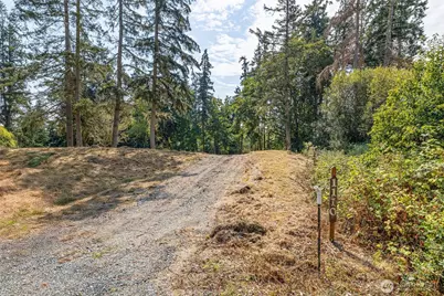 1110 Bush Point Road, Freeland, WA 98249 - Photo 9
