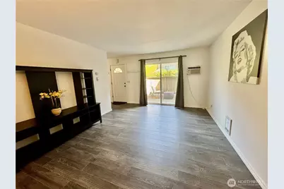 6006 N 15th Street #C-106, Tacoma, WA 98406 - Photo 3