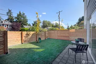 2645 Walnut Ave SW, Seattle, WA 98116 - Photo 29