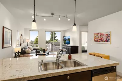 6801 Greenwood Avenue N #304, Seattle, WA 98103 - Photo 7