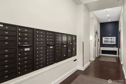 6801 Greenwood Avenue N #304, Seattle, WA 98103 - Photo 3