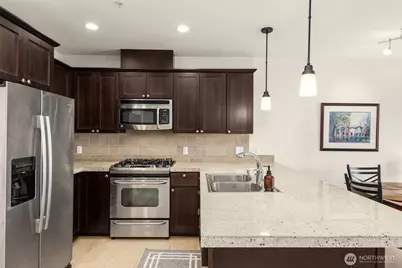 6801 Greenwood Avenue N #304, Seattle, WA 98103 - Photo 5