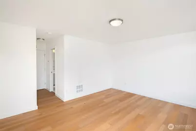 209 13th Avenue E #B, Seattle, WA 98102 - Photo 17