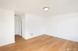 209 13th Ave E, Seattle, WA 98102 - Photo 17