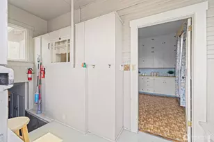 537 W 6th St, Port Angeles, WA 98362 - Photo 29