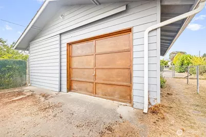 537 W 6th Street, Port Angeles, WA 98362 - Photo 37