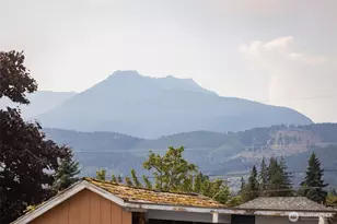 537 W 6th St, Port Angeles, WA 98362 - Photo 7